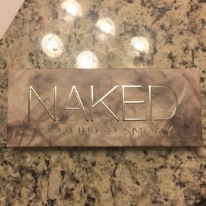 NAKED Urban Decay SMOKY palette